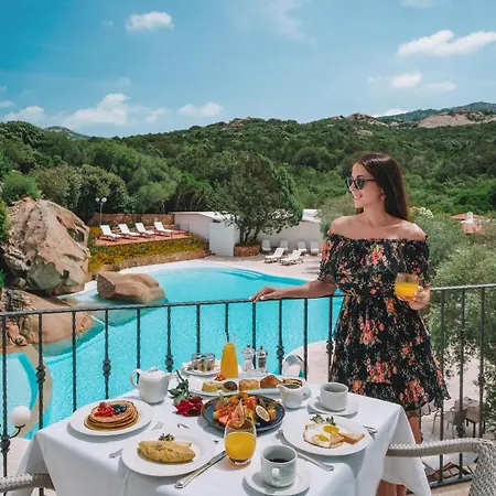 Hotell La Rocca & 5*