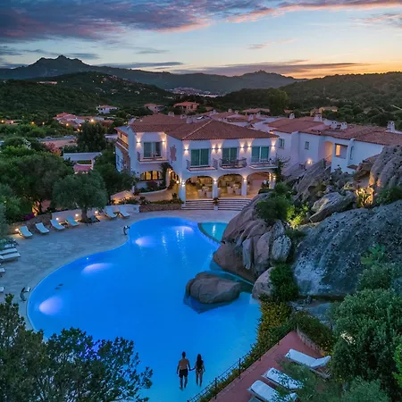 Hotell La Rocca & 5*